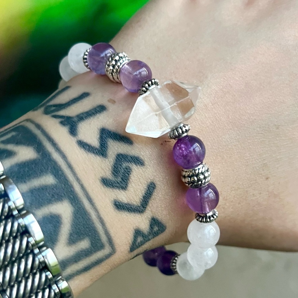 Double point crystal quartz crystal with amethyst & white agate gemstones beads - Picture 8 of 16
